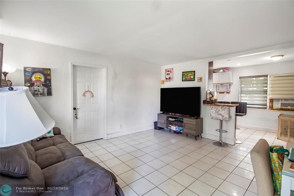 Active With Contract: $600,000 (0 beds, 0 baths, 1527 Square Feet)