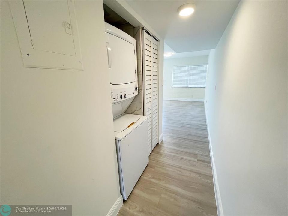 Activo con contrato: $219,999 (2 camas, 2 baños, 1336 Pies cuadrados)