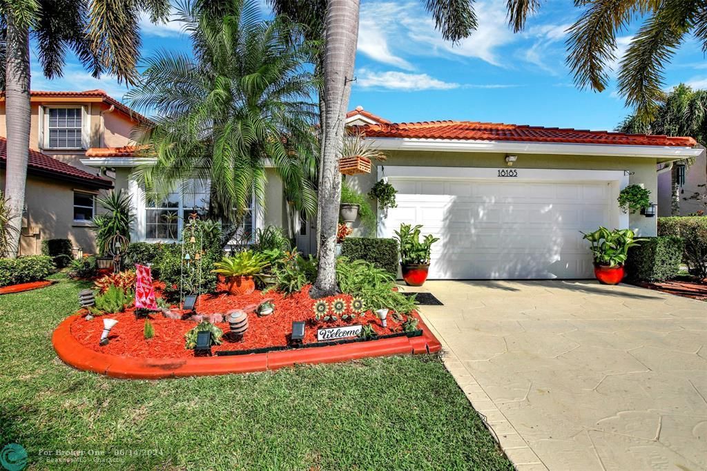Recently Sold: $680,000 (3 beds, 2 baths, 1731 Square Feet)