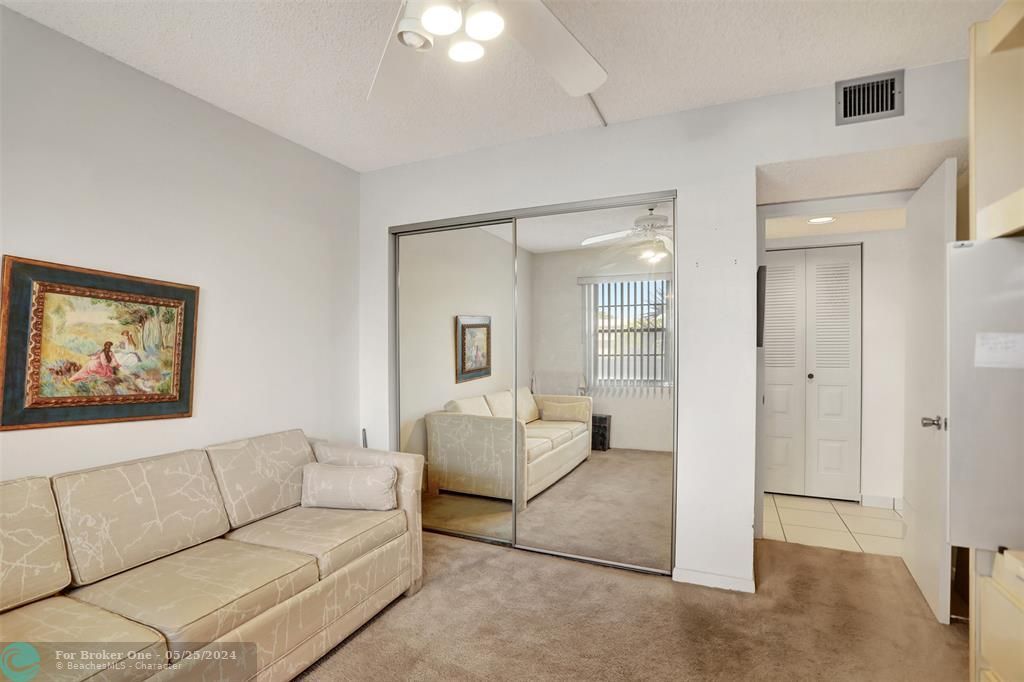Recently Sold: $214,999 (2 beds, 2 baths, 1350 Square Feet)