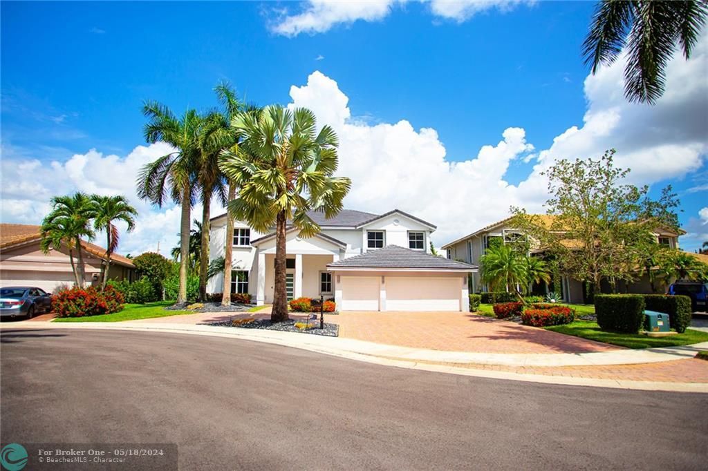 For Sale: $3,177,777 (6 beds, 6 baths, 5329 Square Feet)