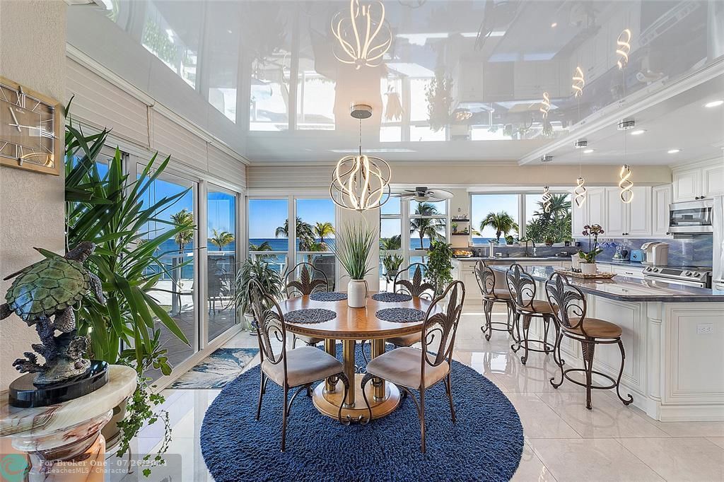 Recently Sold: $1,200,000 (2 beds, 2 baths, 1650 Square Feet)