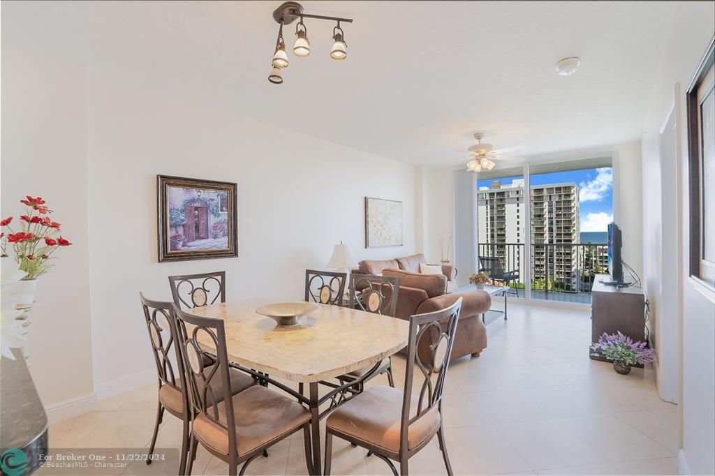 Active With Contract: $359,000 (1 beds, 1 baths, 750 Square Feet)