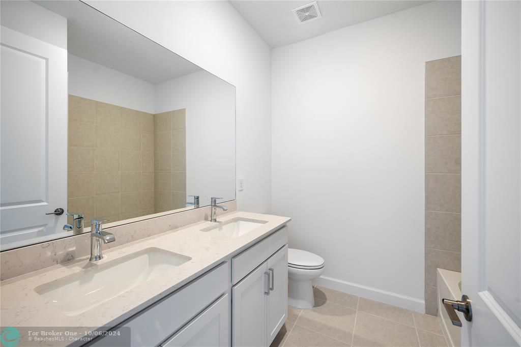 Active With Contract: $3,700 (3 beds, 2 baths, 0 Square Feet)