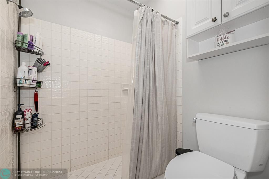 最近售出: $619,900 (3 贝兹, 2 浴室, 1315 平方英尺)
