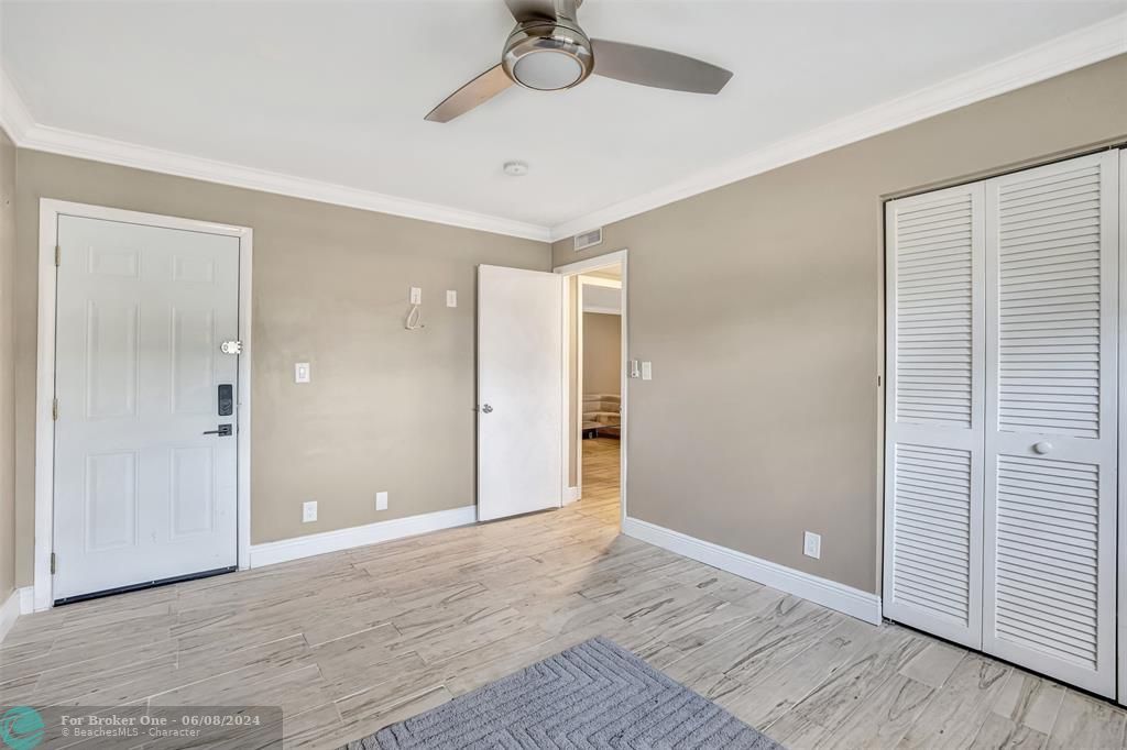 Recently Sold: $250,000 (2 beds, 2 baths, 960 Square Feet)