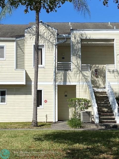 Recently Sold: $175,900 (1 beds, 1 baths, 802 Square Feet)