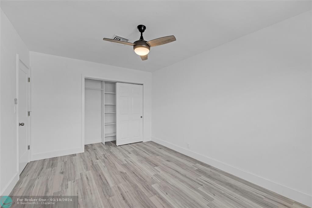 Active With Contract: $2,250 (2 beds, 1 baths, 2142 Square Feet)