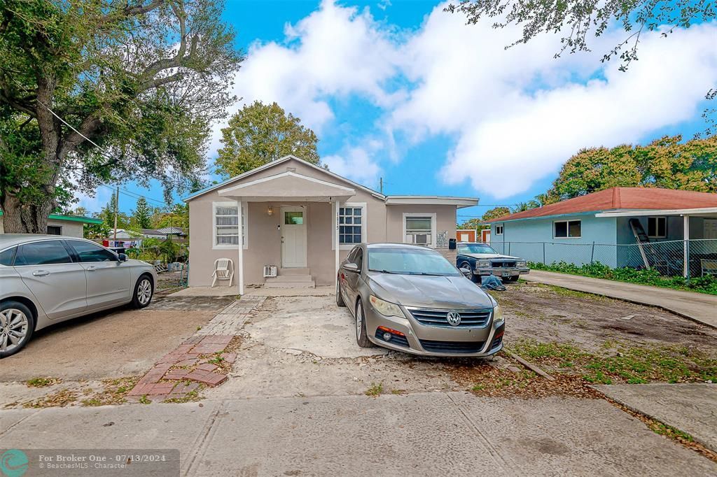 Active With Contract: $549,000 (0 beds, 0 baths, 2194 Square Feet)