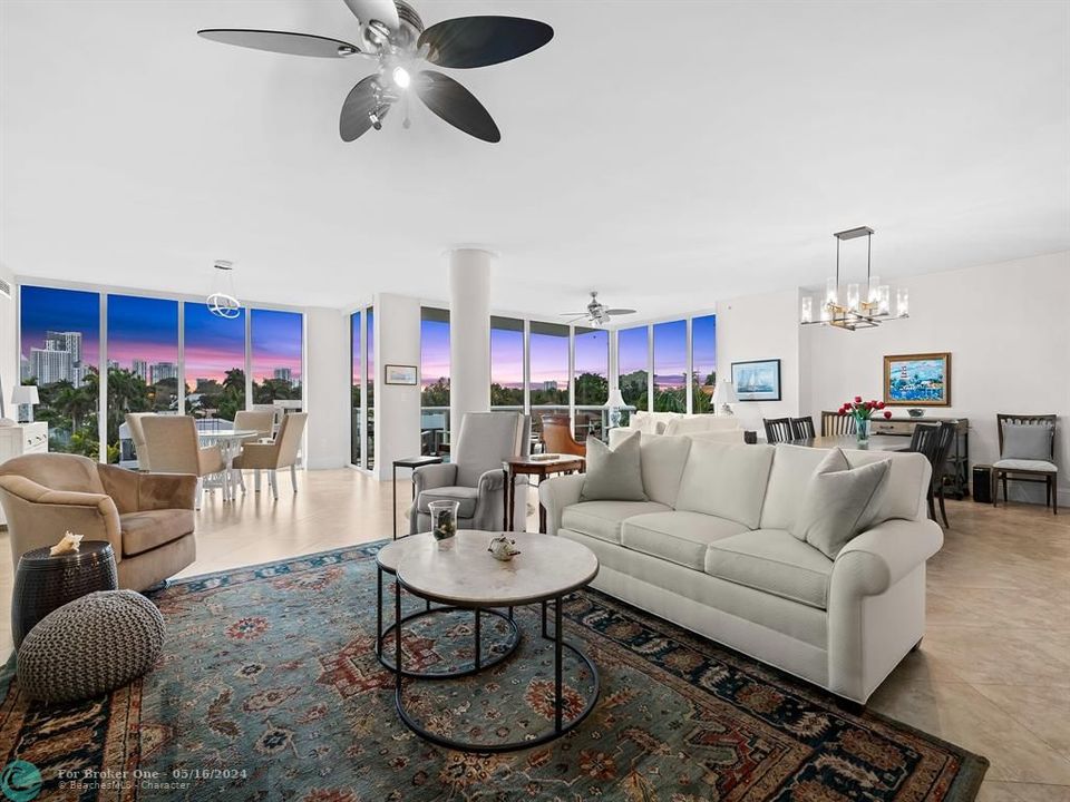 Recently Sold: $2,300,000 (3 beds, 3 baths, 2700 Square Feet)