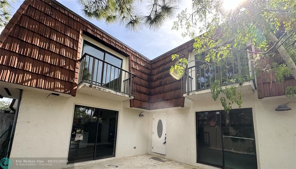 En Venta: $315,000 (2 camas, 2 baños, 1252 Pies cuadrados)