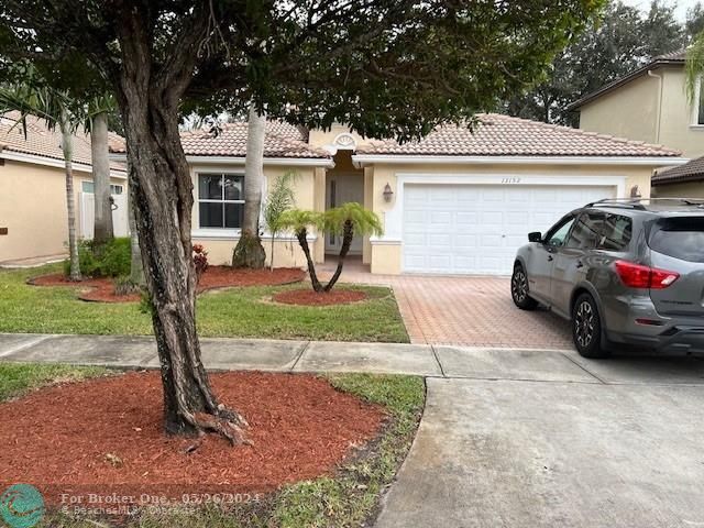 Recently Sold: $659,900 (4 beds, 3 baths, 2087 Square Feet)