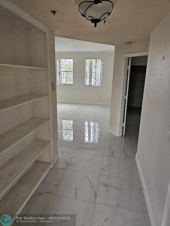 En Venta: $531,900 (2 camas, 2 baños, 1077 Pies cuadrados)