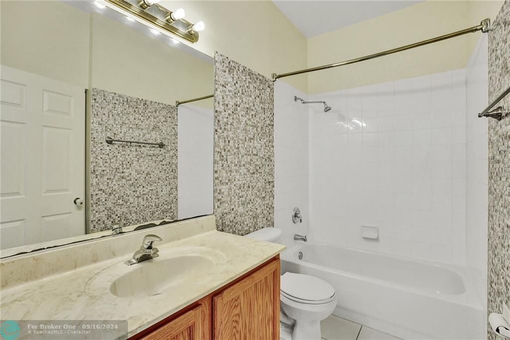 Active With Contract: $3,400 (3 beds, 2 baths, 1737 Square Feet)