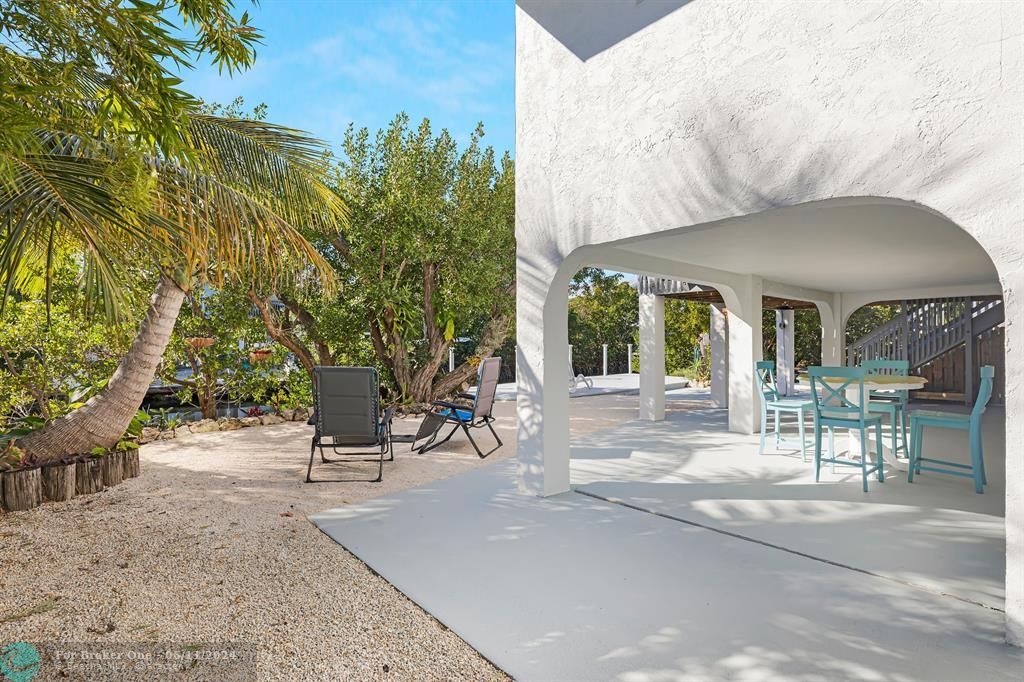 Recently Sold: $989,000 (2 beds, 2 baths, 1344 Square Feet)