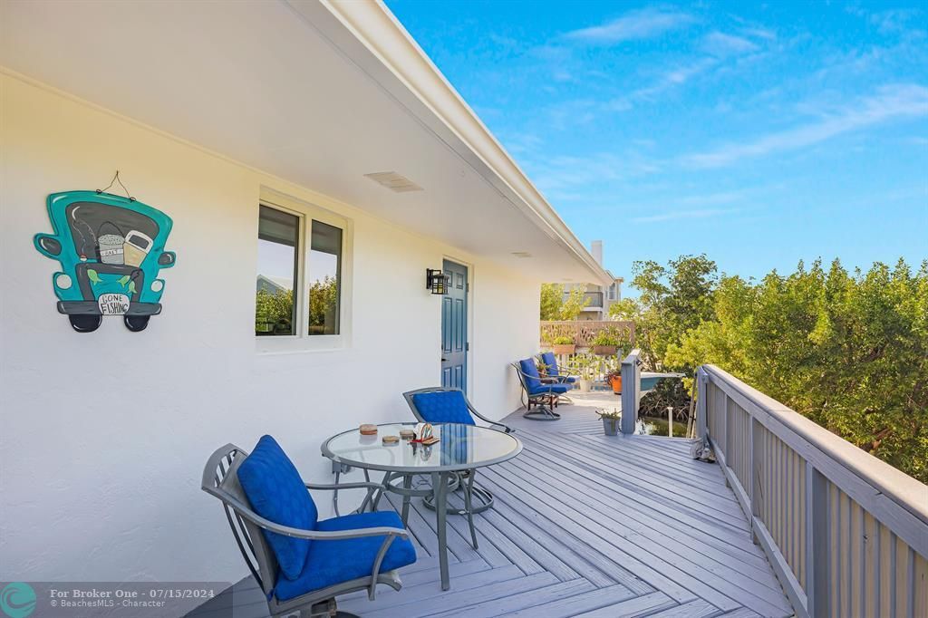 Recently Sold: $989,000 (2 beds, 2 baths, 1344 Square Feet)