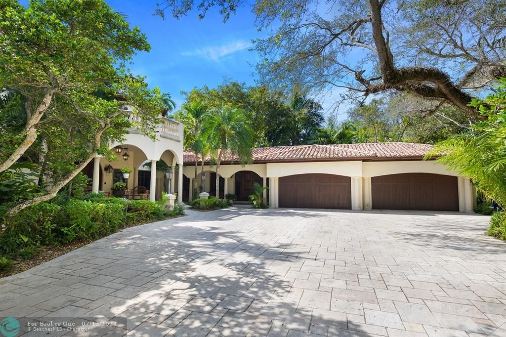 Active With Contract: $14,995,000 (8 beds, 8 baths, 11434 Square Feet)