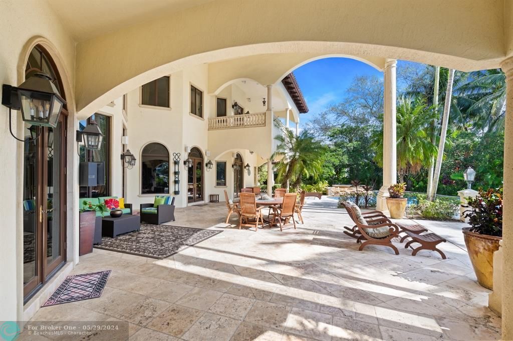 Active With Contract: $14,995,000 (8 beds, 8 baths, 11434 Square Feet)