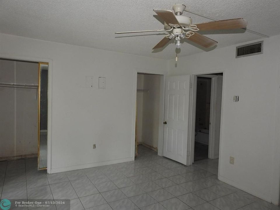 For Sale: $85,500 (1 beds, 1 baths, 775 Square Feet)