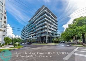 For Sale: $710,000 (2 beds, 2 baths, 1077 Square Feet)