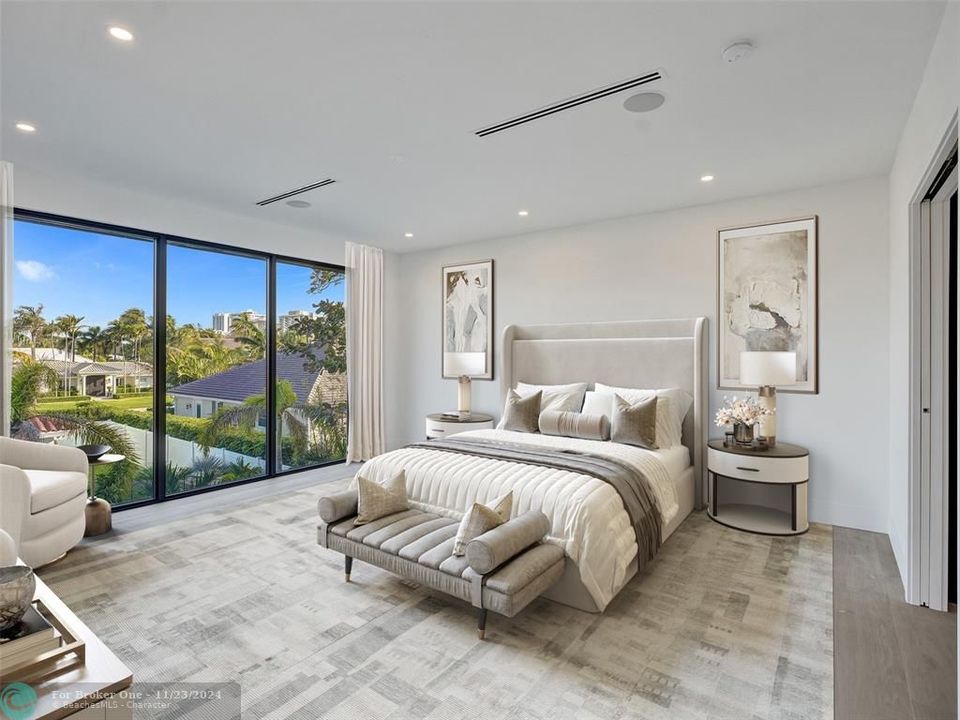 Active With Contract: $5,850,000 (5 beds, 5 baths, 4785 Square Feet)