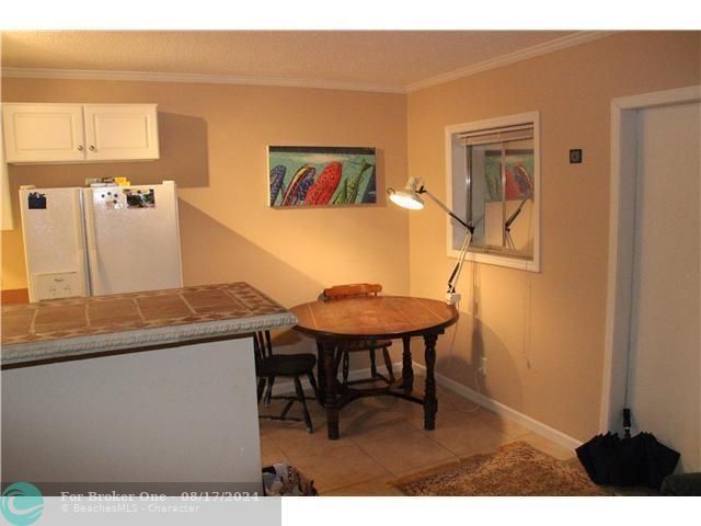 For Sale: $130,000 (1 beds, 1 baths, 525 Square Feet)