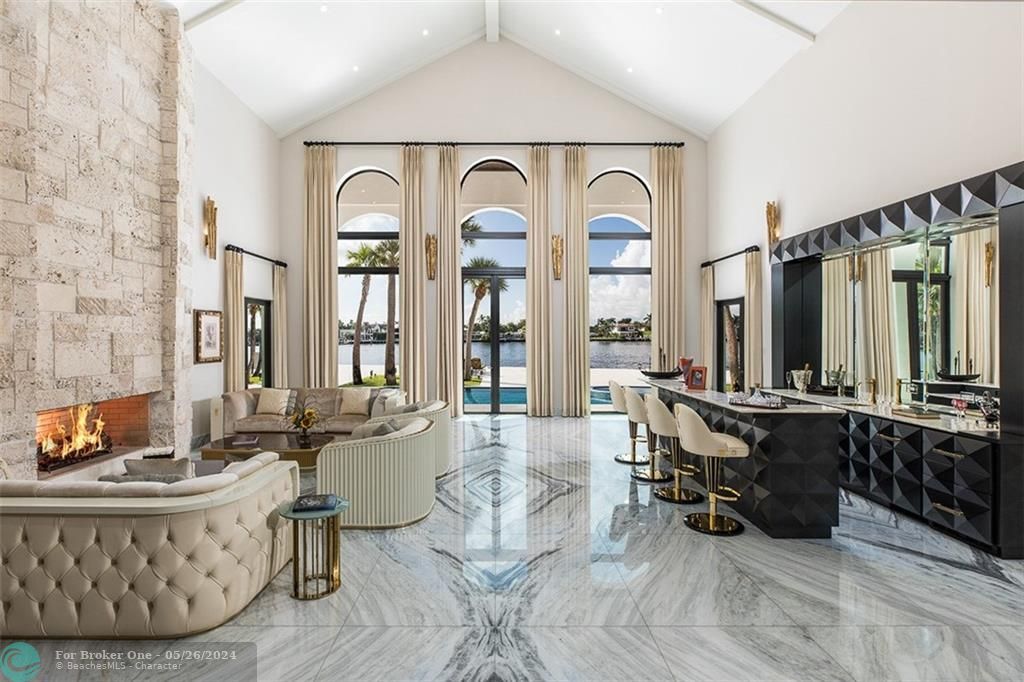 For Sale: $32,000,000 (6 beds, 9 baths, 10565 Square Feet)