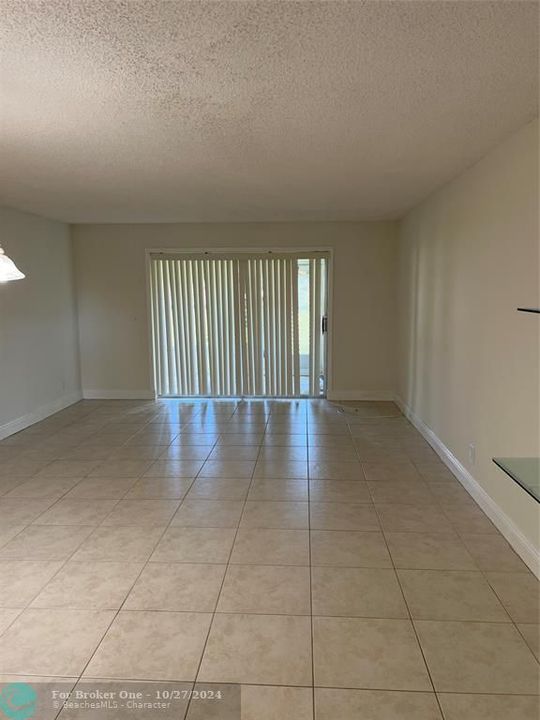 Recently Sold: $126,000 (2 beds, 2 baths, 1044 Square Feet)