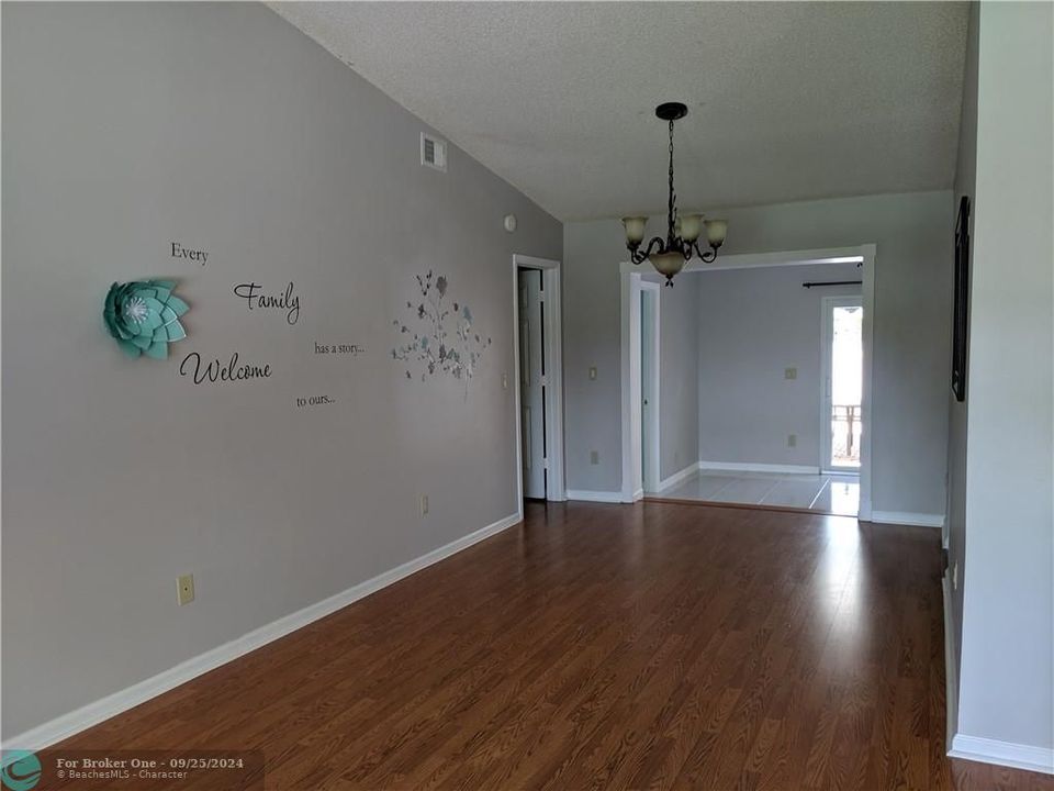 Active With Contract: $3,975 (4 beds, 2 baths, 1970 Square Feet)