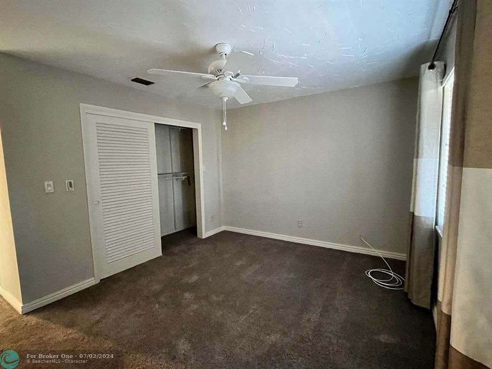 Recently Rented: $2,200 (2 beds, 2 baths, 1400 Square Feet)