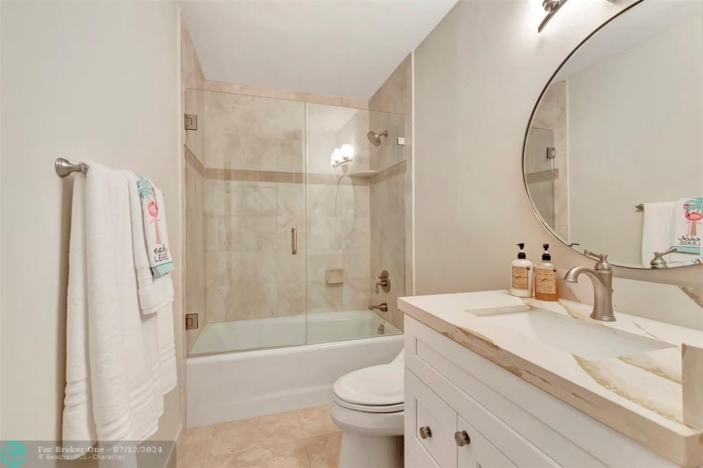 最近售出: $699,000 (3 贝兹, 2 浴室, 1780 平方英尺)
