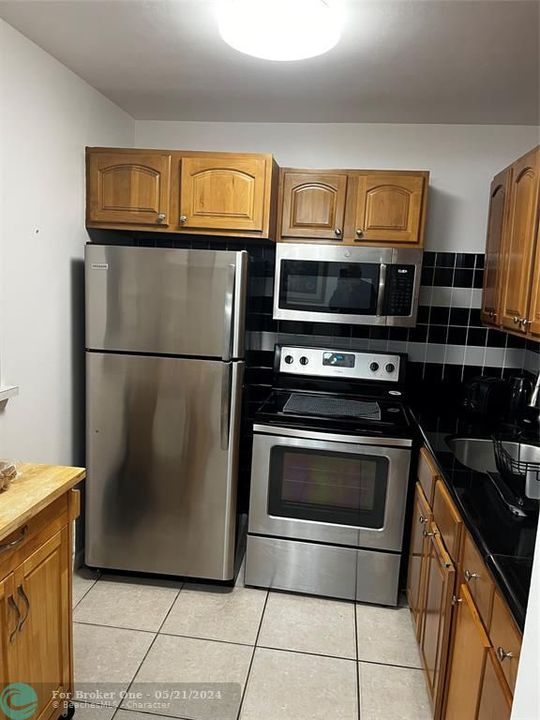 Recently Sold: $94,500 (1 beds, 1 baths, 595 Square Feet)