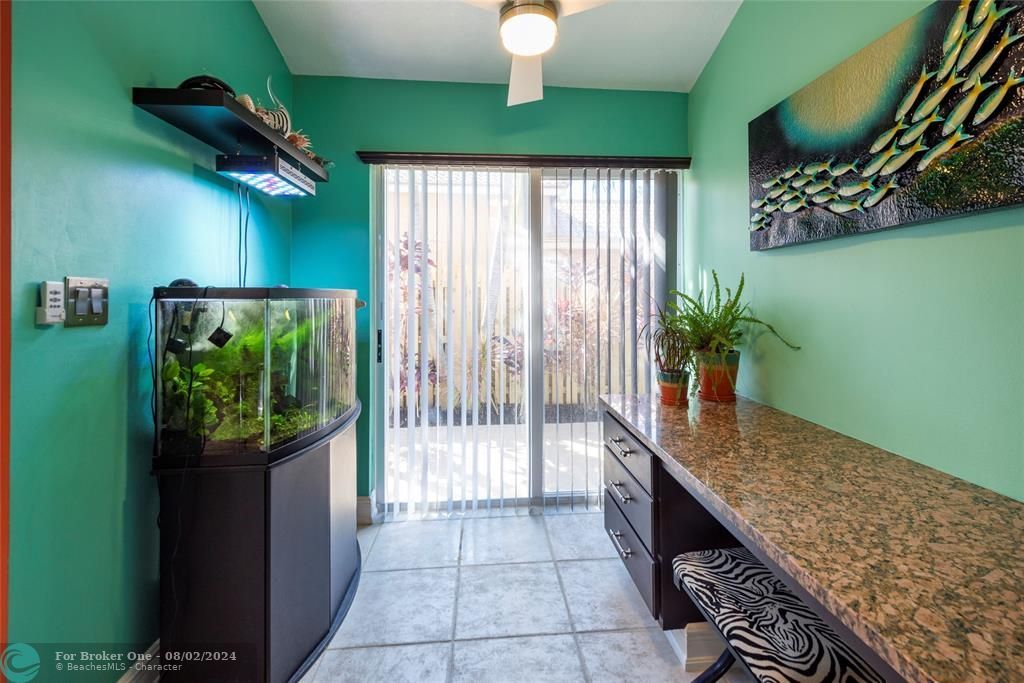 Recently Sold: $582,500 (2 beds, 2 baths, 1546 Square Feet)