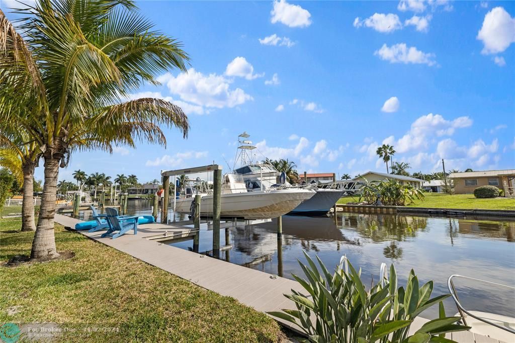 For Sale: $1,195,000 (3 beds, 2 baths, 2680 Square Feet)