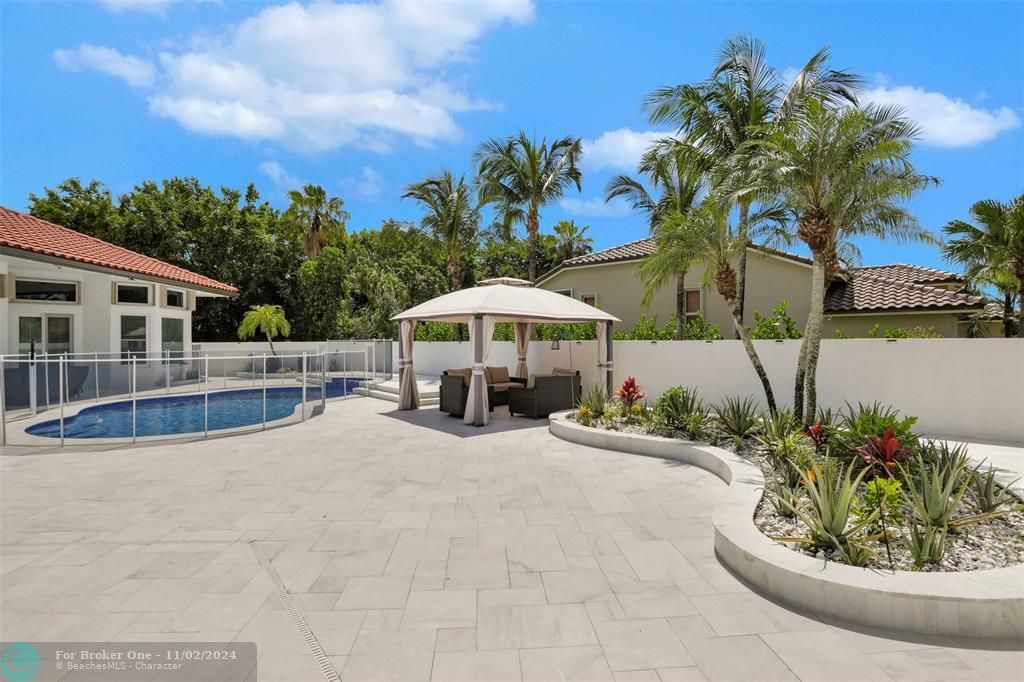 For Sale: $1,195,000 (5 beds, 4 baths, 3104 Square Feet)