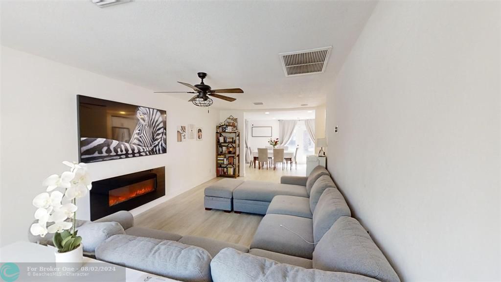 Recently Sold: $510,000 (3 beds, 2 baths, 1492 Square Feet)