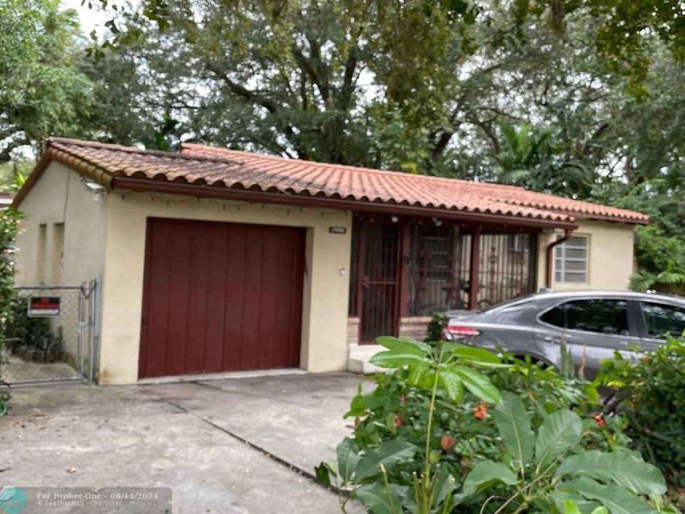 Active With Contract: $650,000 (0 beds, 0 baths, 1589 Square Feet)