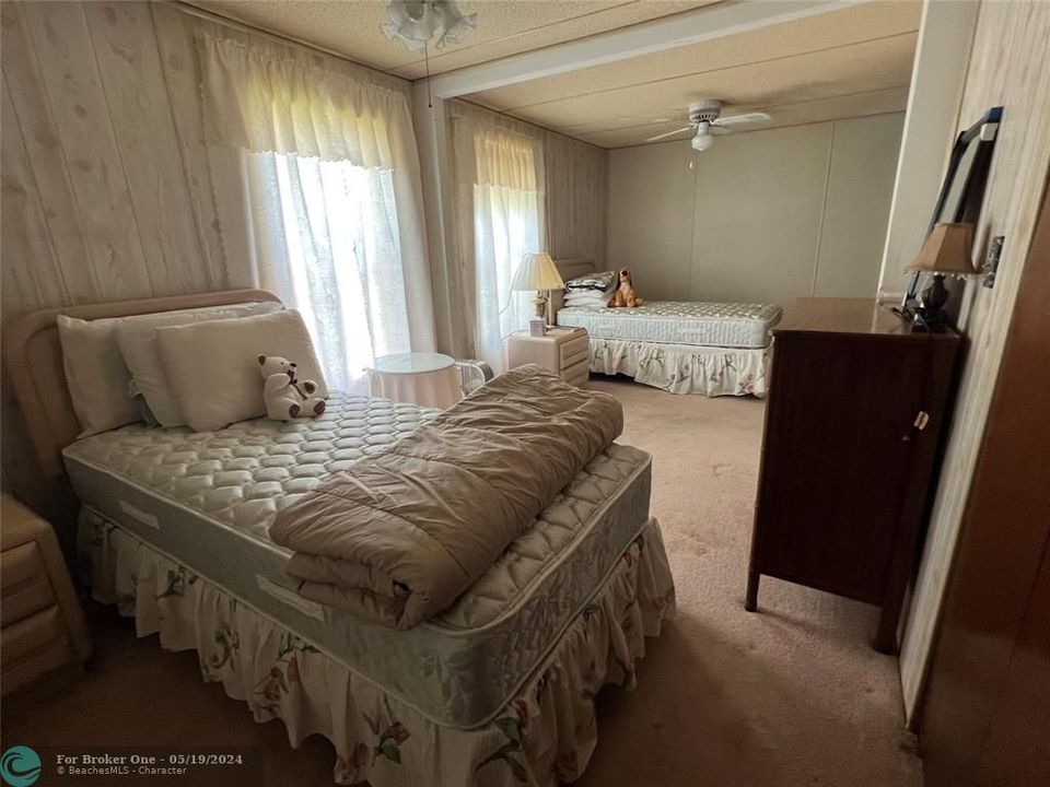 En Venta: $160,000 (3 camas, 2 baños, 1678 Pies cuadrados)