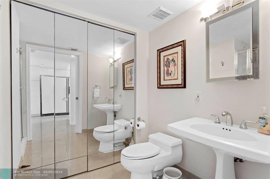 Active With Contract: $4,200 (2 beds, 2 baths, 1447 Square Feet)