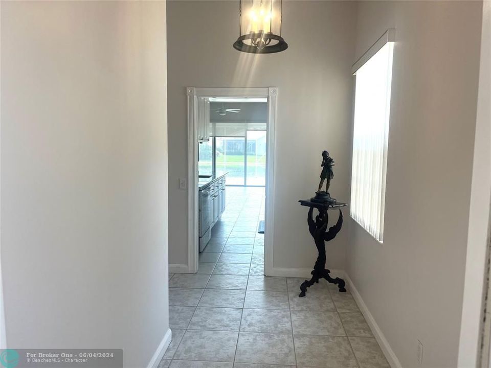 Recently Sold: $499,900 (3 beds, 2 baths, 1688 Square Feet)