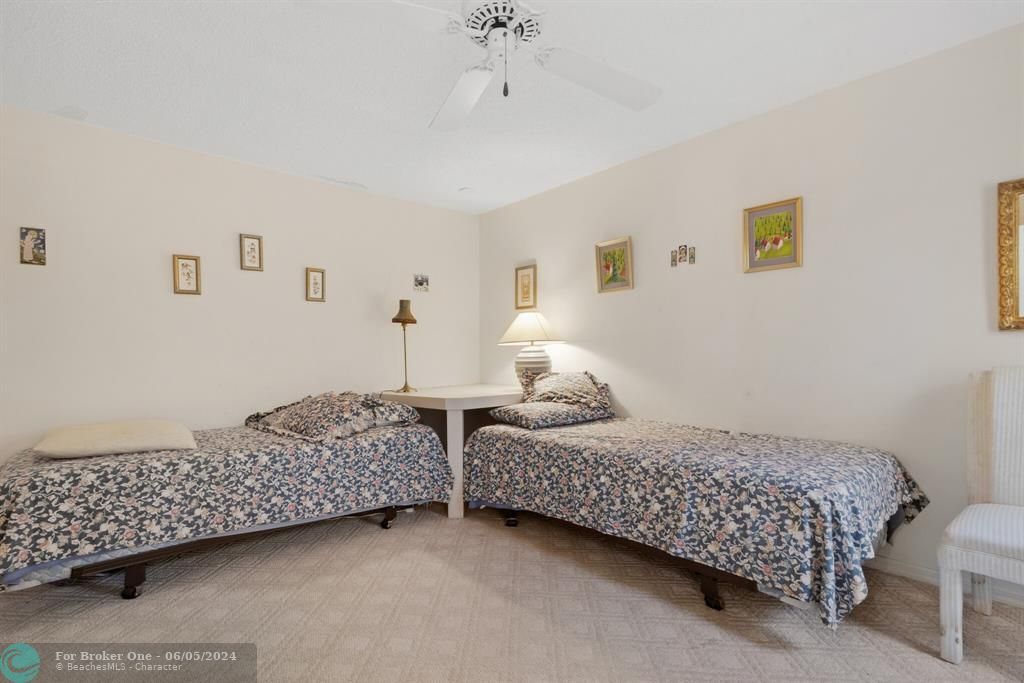 En Venta: $599,000 (2 camas, 2 baños, 1970 Pies cuadrados)