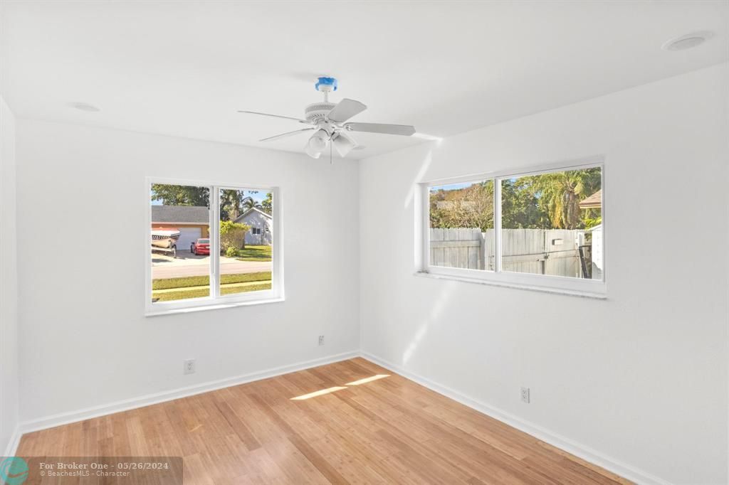 Recently Sold: $749,000 (3 beds, 2 baths, 1783 Square Feet)