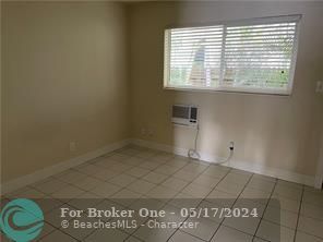 For Sale: $1,650 (1 beds, 1 baths, 2840 Square Feet)