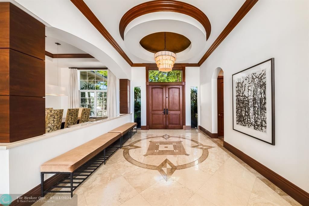 Recently Sold: $8,500,000 (6 beds, 7 baths, 7350 Square Feet)