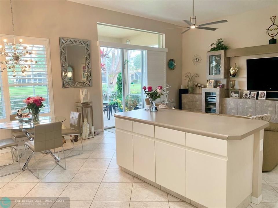 Active With Contract: $489,000 (3 beds, 2 baths, 2098 Square Feet)