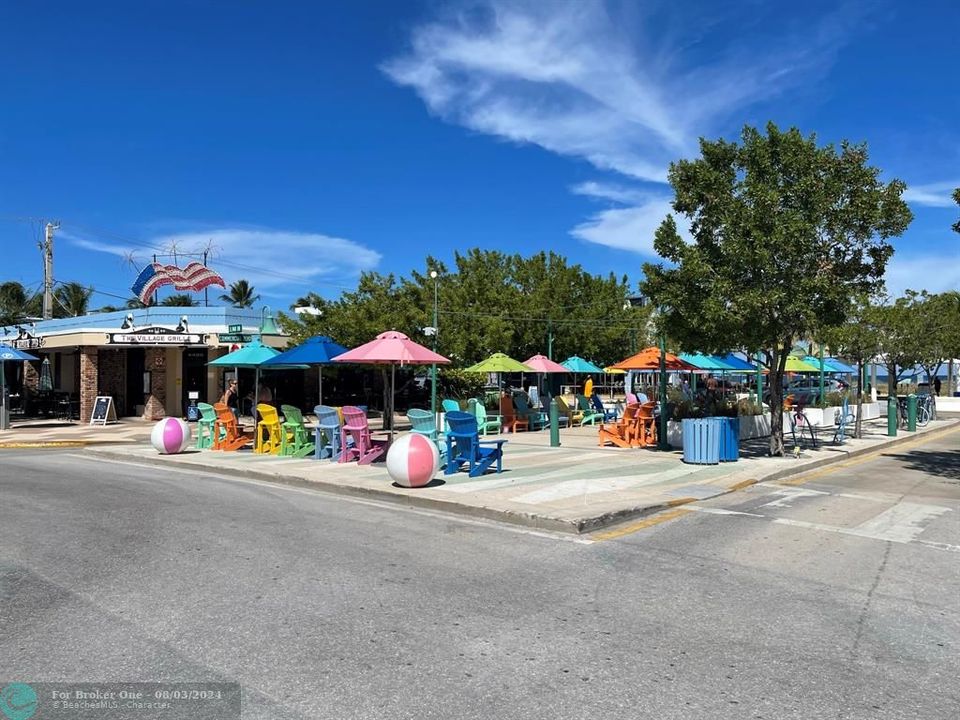 Active With Contract: $450,000 (2 beds, 2 baths, 1200 Square Feet)