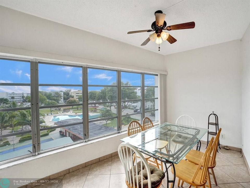 For Sale: $156,000 (2 beds, 2 baths, 1088 Square Feet)