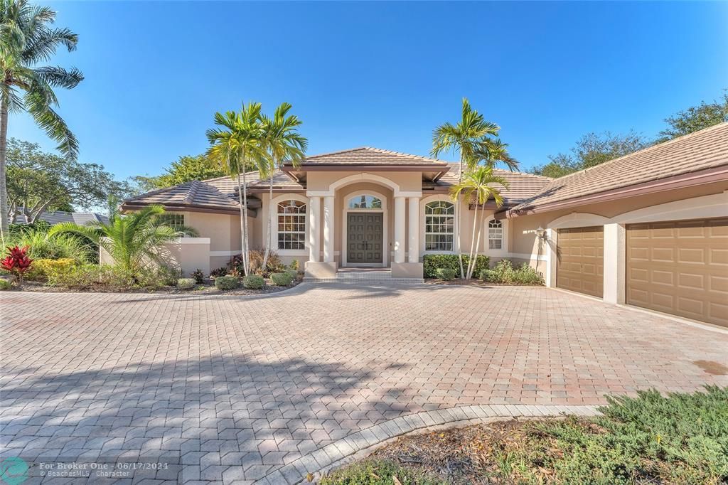 Recently Sold: $1,695,000 (5 beds, 3 baths, 3178 Square Feet)