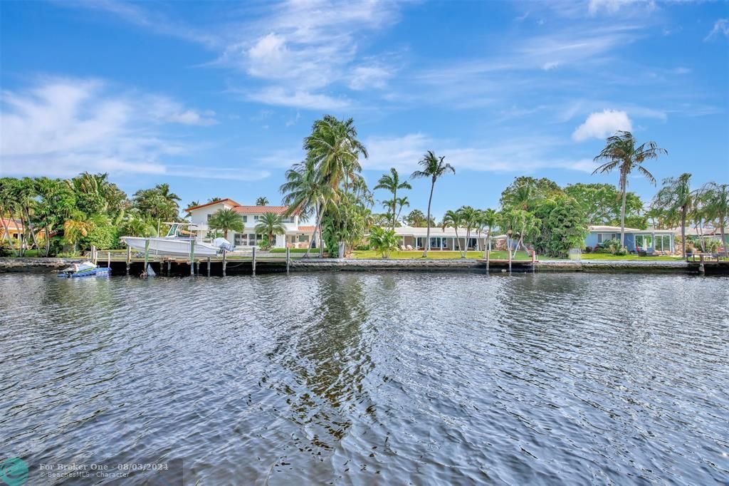 Active With Contract: $1,699,000 (3 beds, 2 baths, 1575 Square Feet)