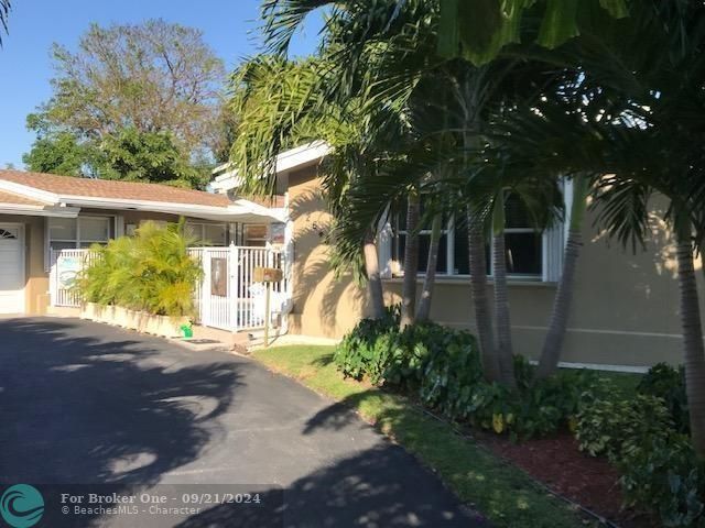 For Rent: $1,325,000 (0 beds, 0 baths, 2240 Square Feet)